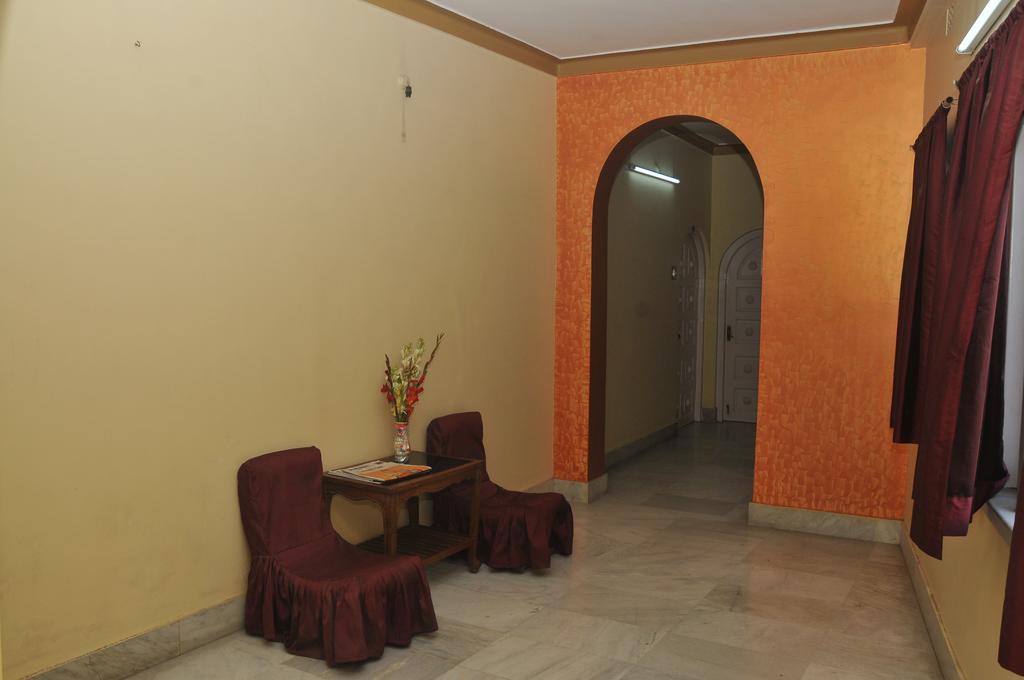New Hotel White Palace Calcutta Exteriör bild