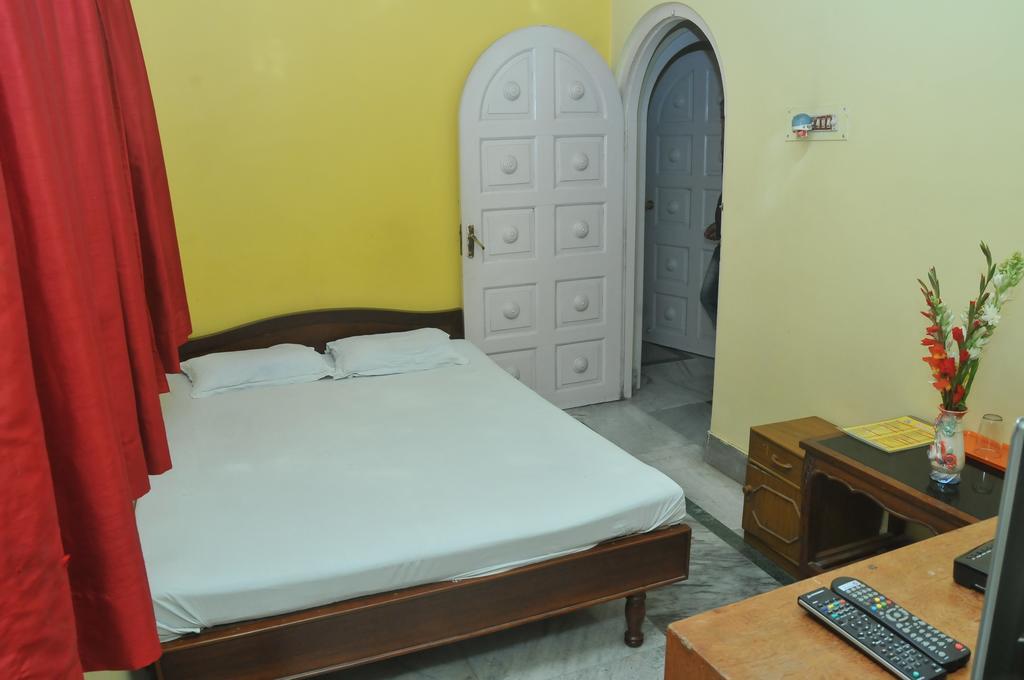 New Hotel White Palace Calcutta Rum bild